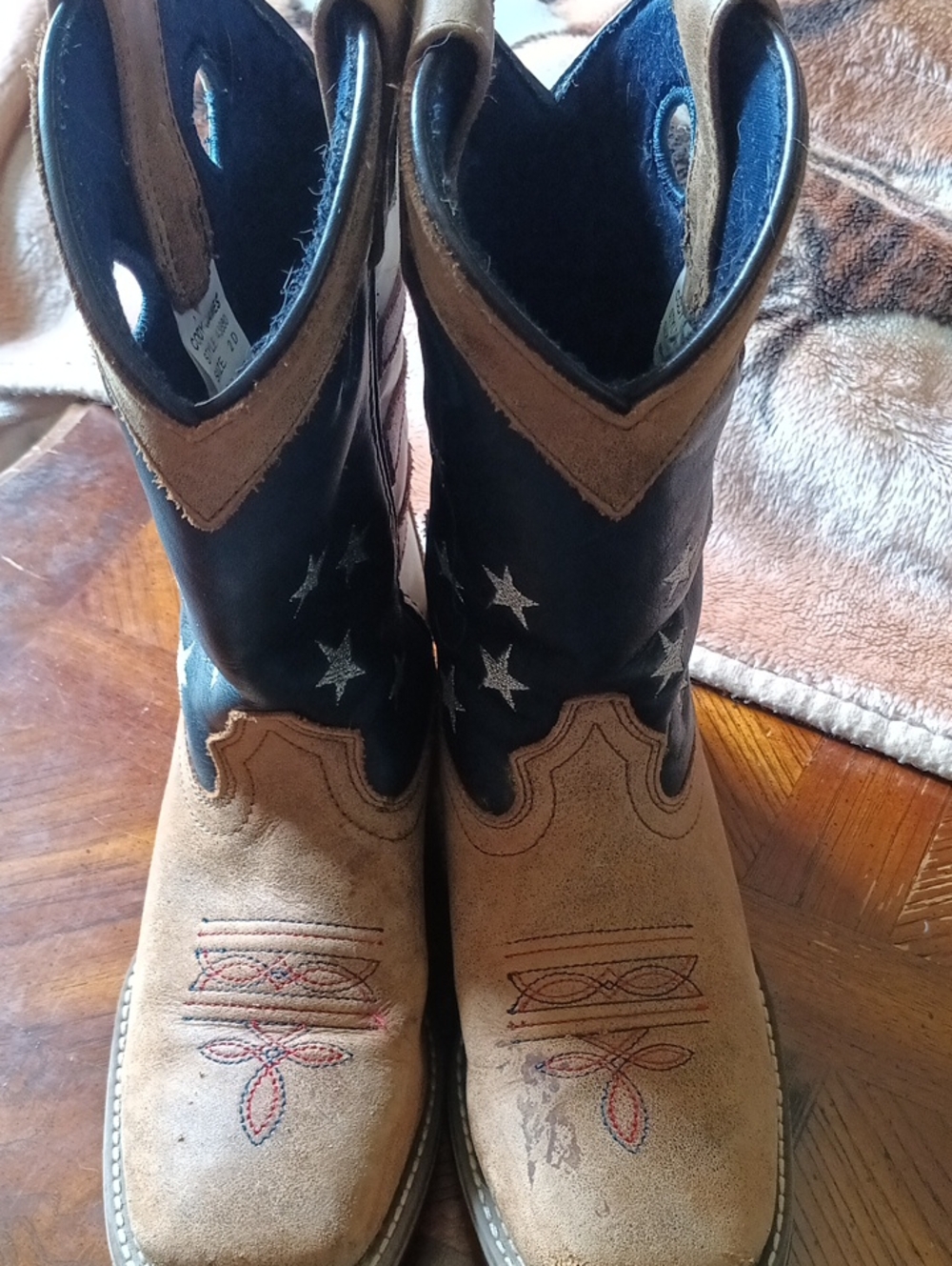 Kids Two-Tone Tan and Black Western Cowboy Boots with Star Stitching